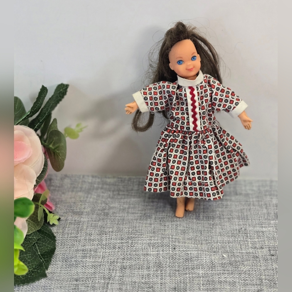 Vintage 1965 Japan Mattel Tutti Barbie's Little Sister Doll Long Brunette Hair